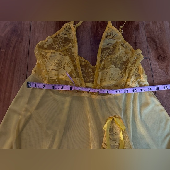 Women’s yellow lace slip dress/lingerie nightgown - Picture 11 of 11
